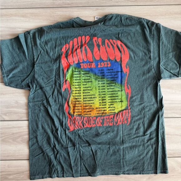 Urban Outfitters Pink Floyd Dark Side Of The Moon Tour Tee S/M Green NWT - Picture 4 of 5